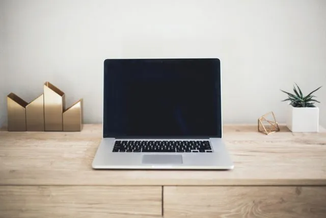 Macbook - dlaczego warto, jakie są jego zalety i gdzie kupić?